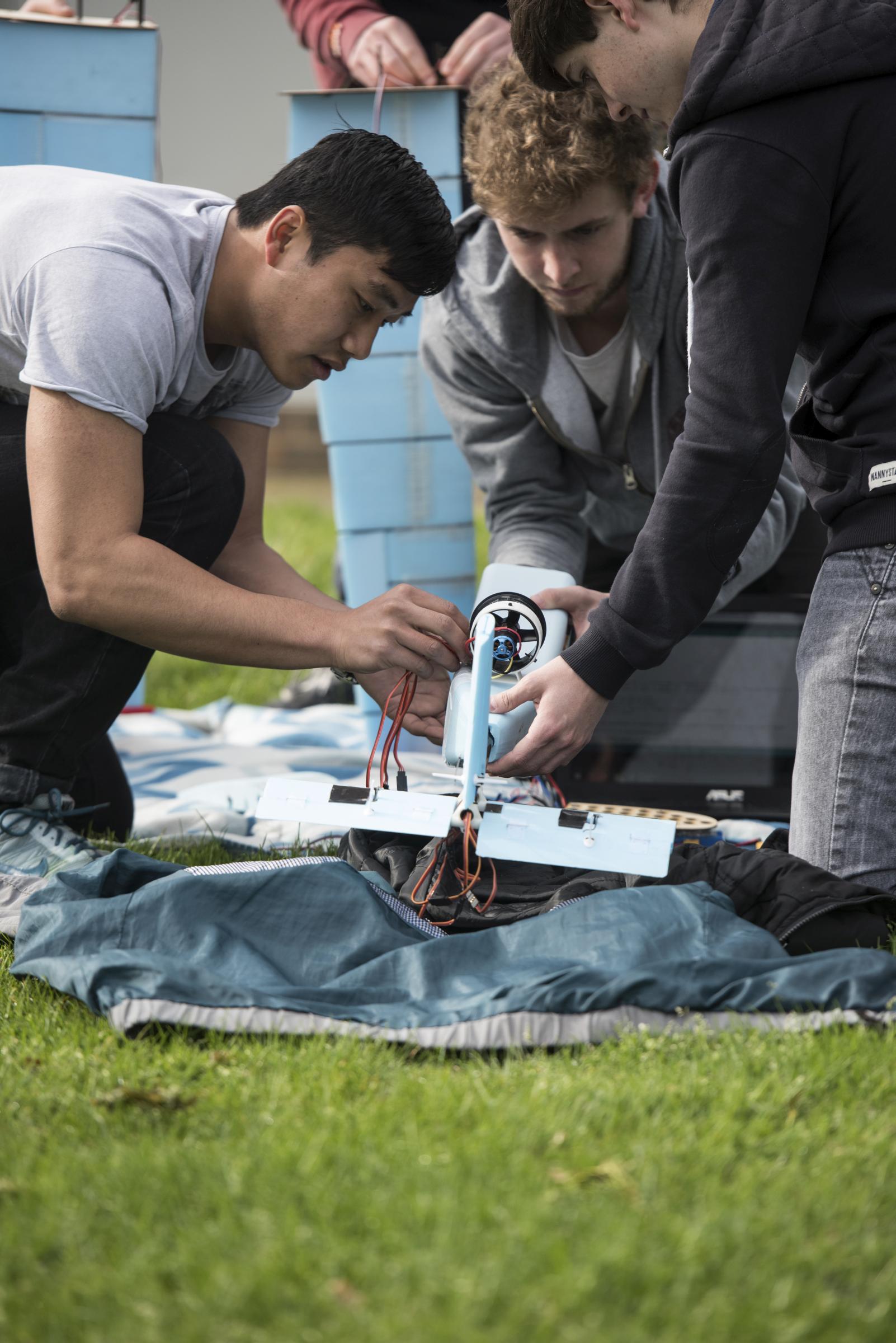 Uav Design Show 2015